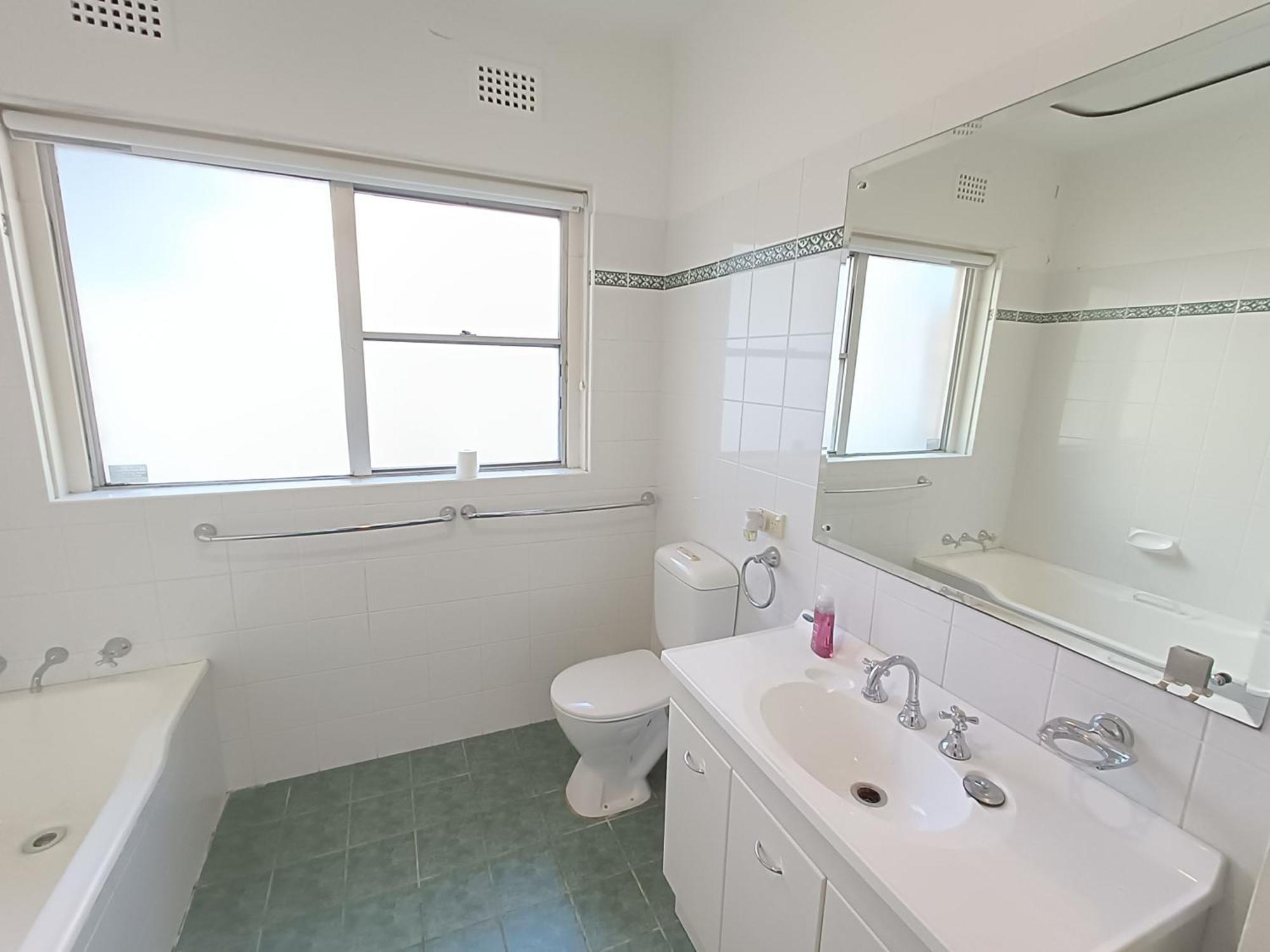 Homestay King In Carlingford With Swimming Pool - C5 *